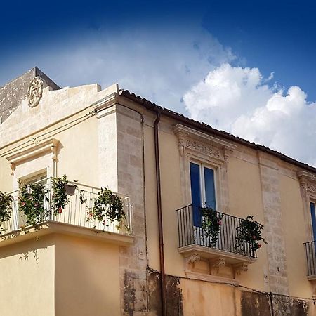 Casa Dei Giurati Bed & Breakfast Palazzolo Acreide Ngoại thất bức ảnh
