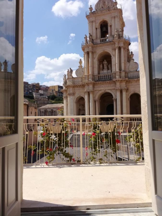 Casa Dei Giurati Bed & Breakfast Palazzolo Acreide Ngoại thất bức ảnh