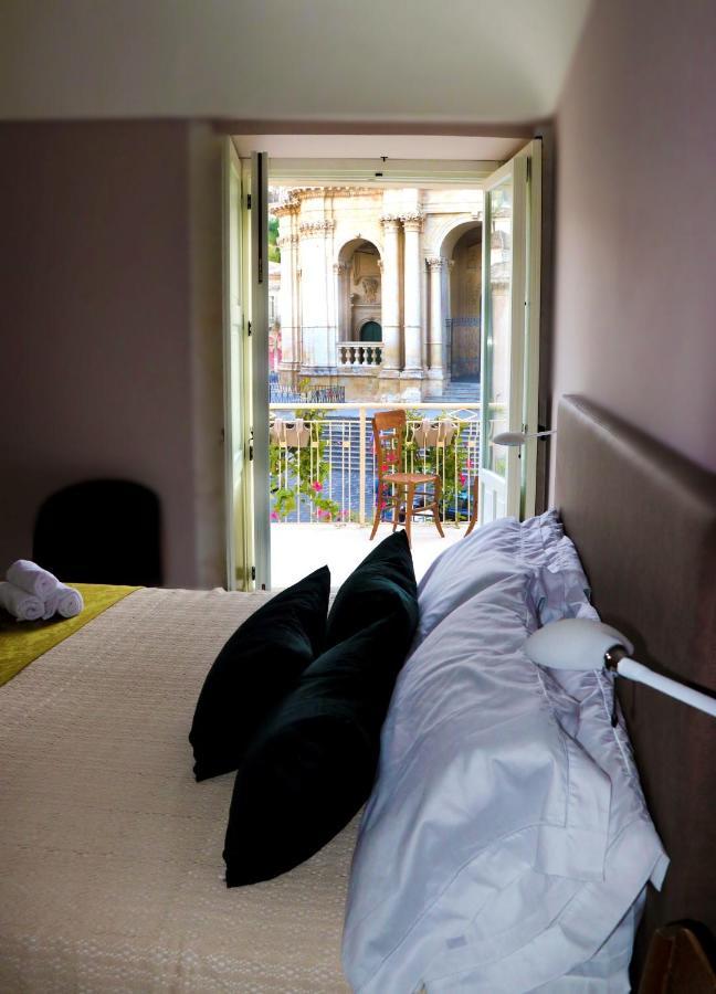 Casa Dei Giurati Bed & Breakfast Palazzolo Acreide Ngoại thất bức ảnh