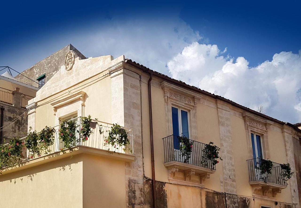 Casa Dei Giurati Bed & Breakfast Palazzolo Acreide Ngoại thất bức ảnh