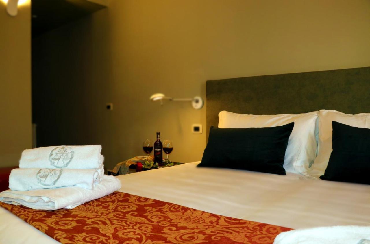 Casa Dei Giurati Bed & Breakfast Palazzolo Acreide Ngoại thất bức ảnh